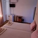 ゲストハウス Sineva ラヴダ